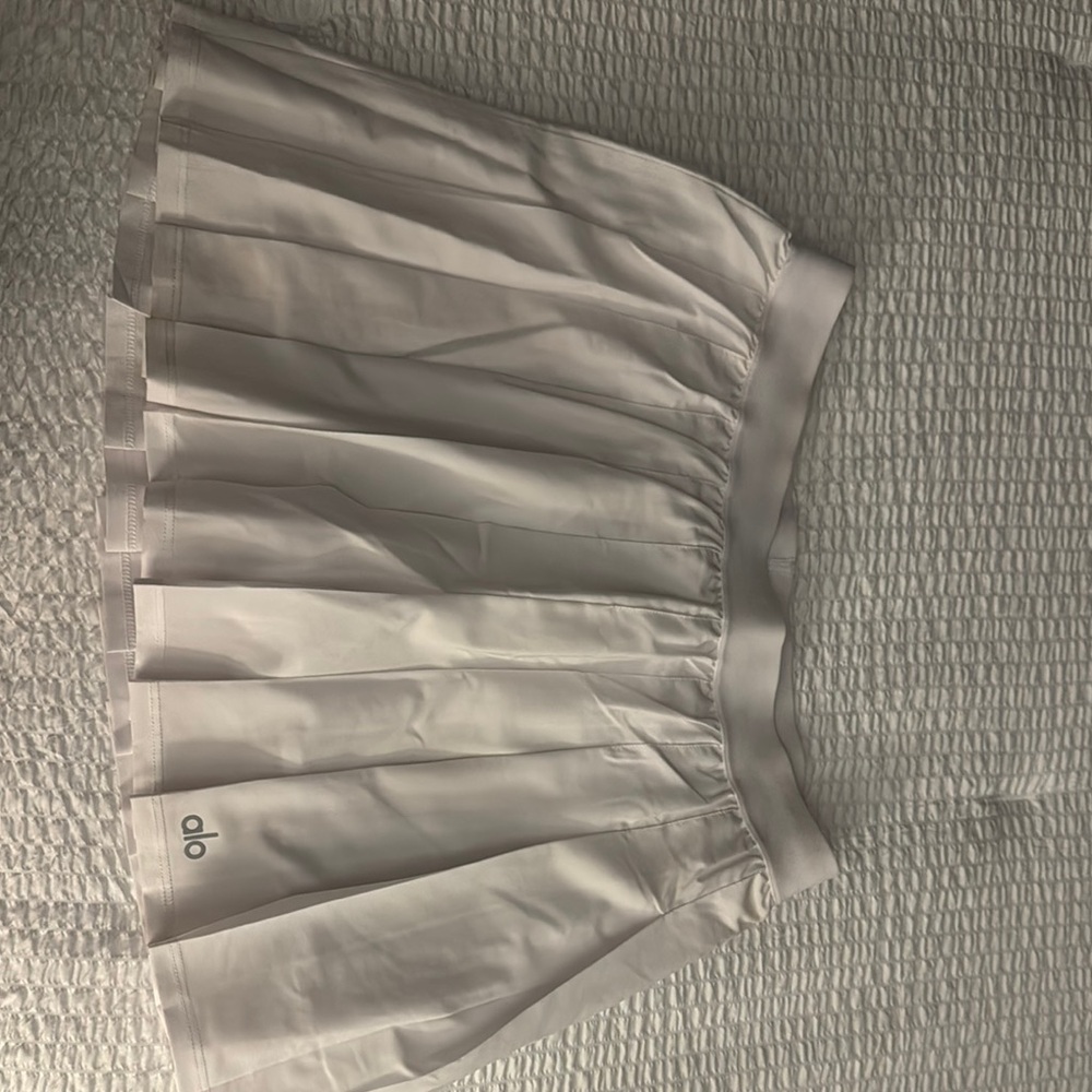 ALO Yoga Cream/white Mini Skater Skirt